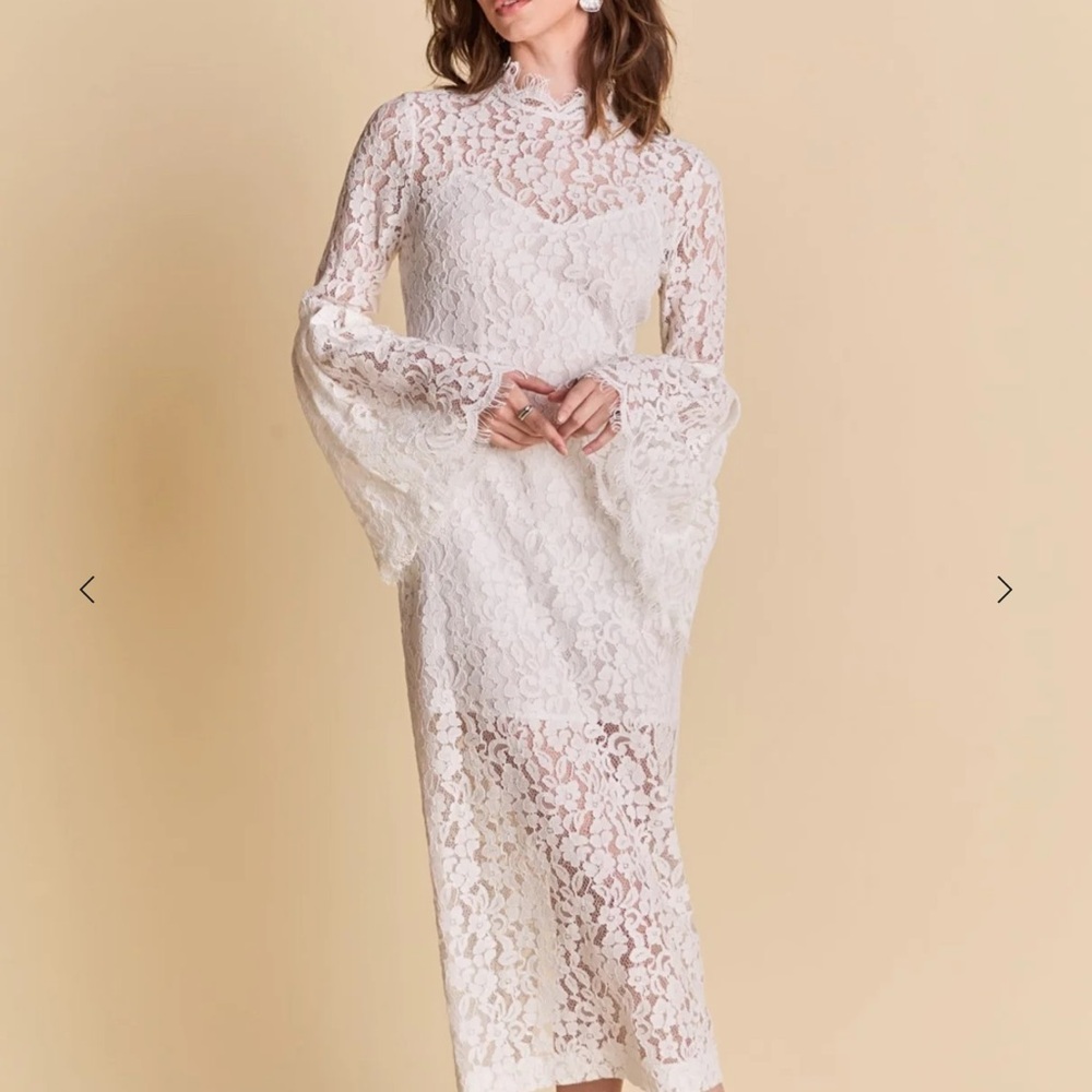 Endless Rose White Lace Long Sleeve Dress